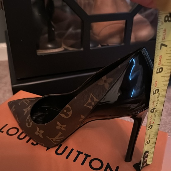 Louis Vuitton Cherie pump - Picture 7 of 7